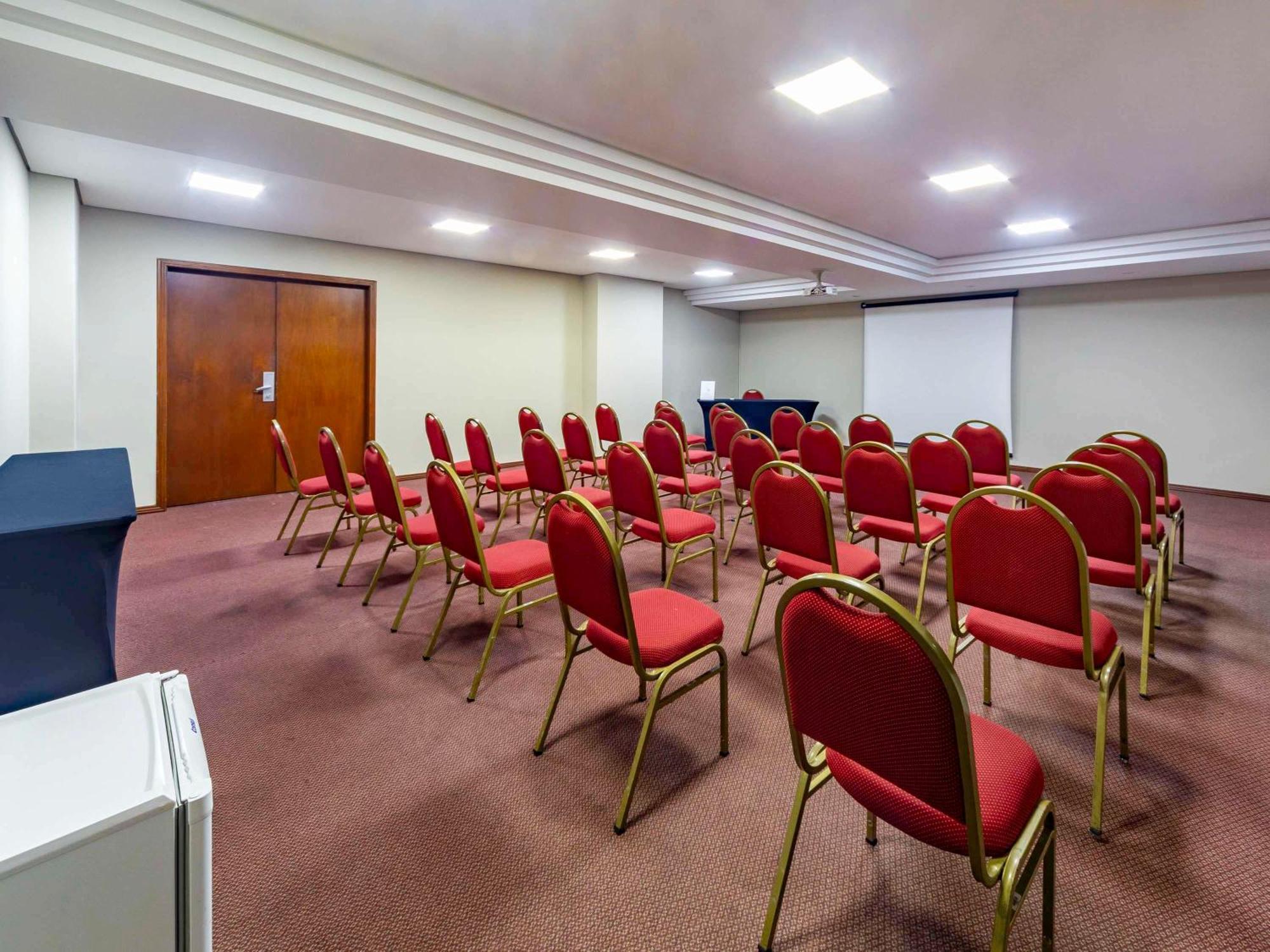 Mercure Curitiba Golden Exterior foto