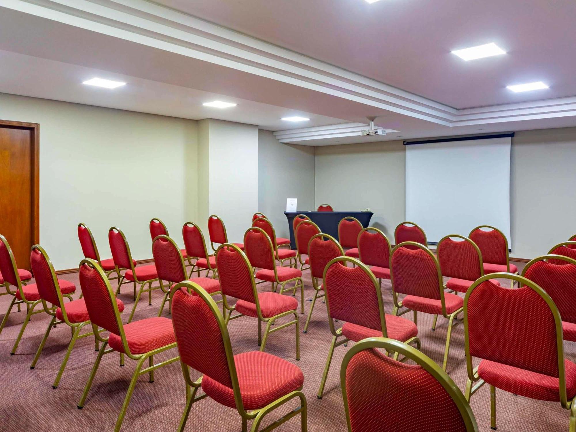 Mercure Curitiba Golden Exterior foto
