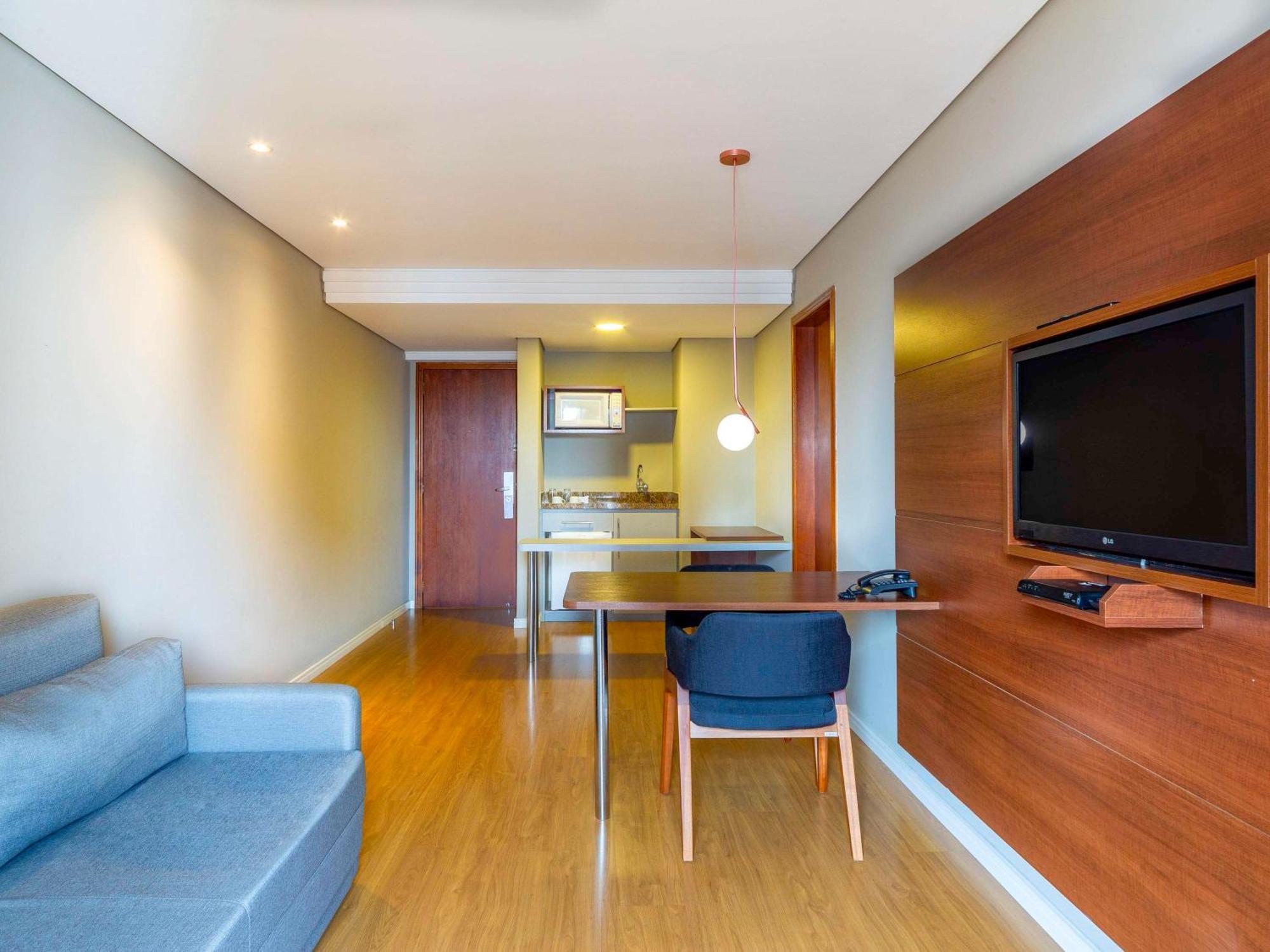 Mercure Curitiba Golden Exterior foto